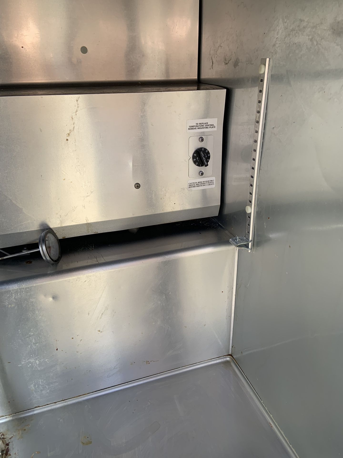 True Brand Refrigerator. Runs well for Sale in Las Vegas, NV OfferUp