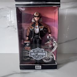 Harley-Davidson Barbie Collector w/ Motorcycle & COA – Open Box, Jacket Wear