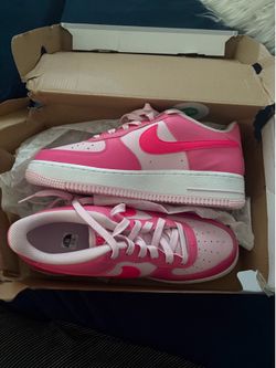 Air Force 1 pink shoes