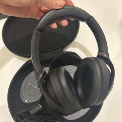 Sony WH-1000XM4 Wireless Premium Noise Canceling Overhead Headphones with Mic