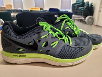 Nike Dual fusion Men 10 1/2
