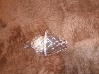 Basketball pendent
