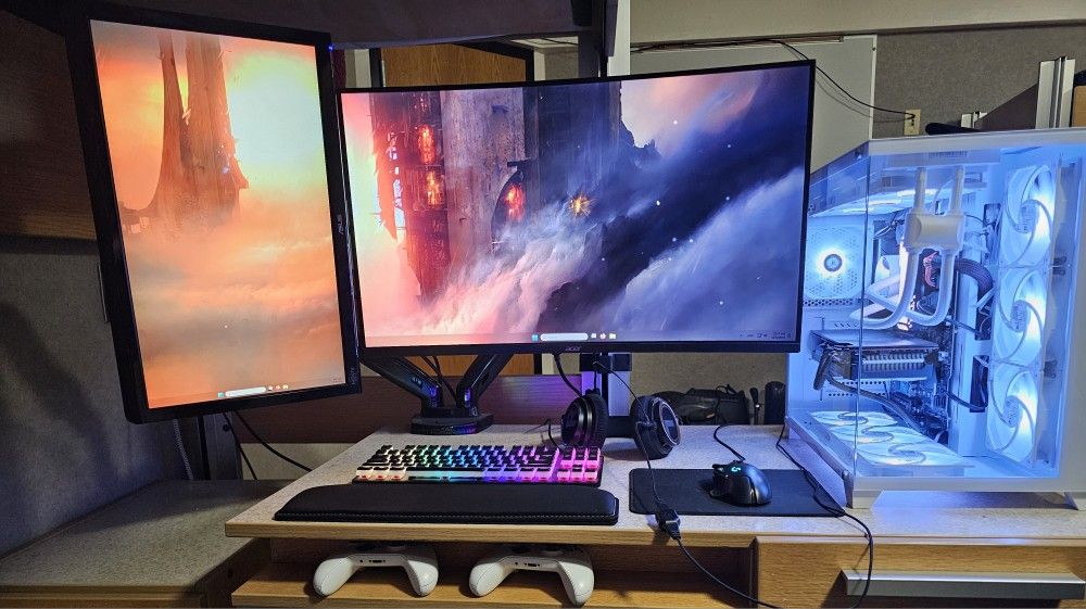 Full Gaming Setup - Dual Monitors, RGB Desktop (i5 12600k, 6700xt, 32GB RAM) Peripherals Included