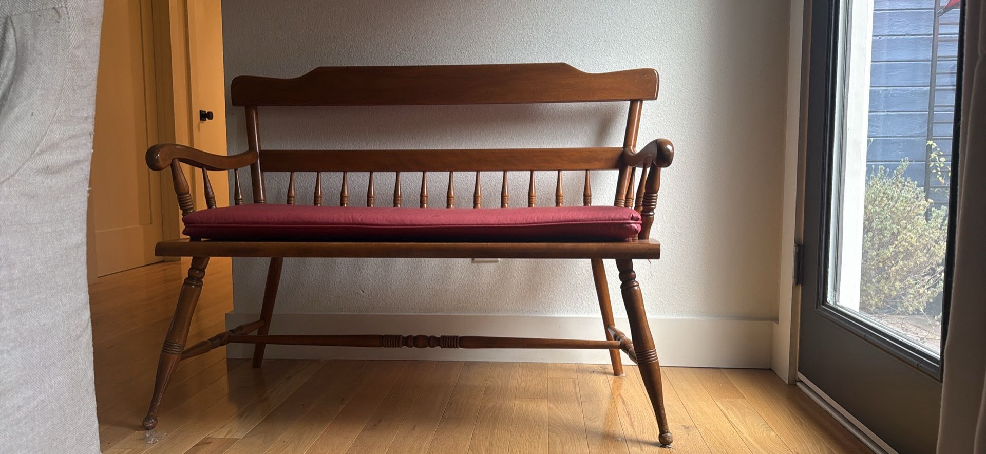 Beautiful Ethan Allen Bench