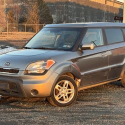 2010 Kia Soul - Runs great High Mileage