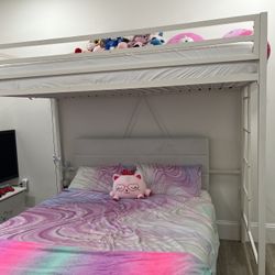 Loft Bed With Matters 