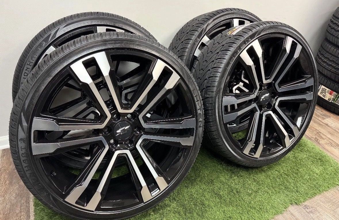 New 26 inch Gm style wheels and lionhart 305/30r26 tires