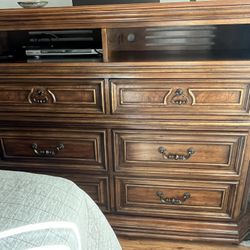Cherry Wood Dresser 