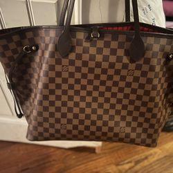 Louis Vuitton neverfull MM With Wallet Like New 