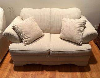 Cream Loveseat Sofa with Decorative Pillows