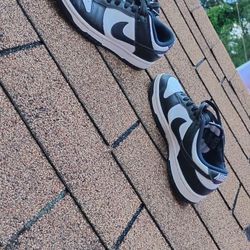 Nike Panda Dunks 