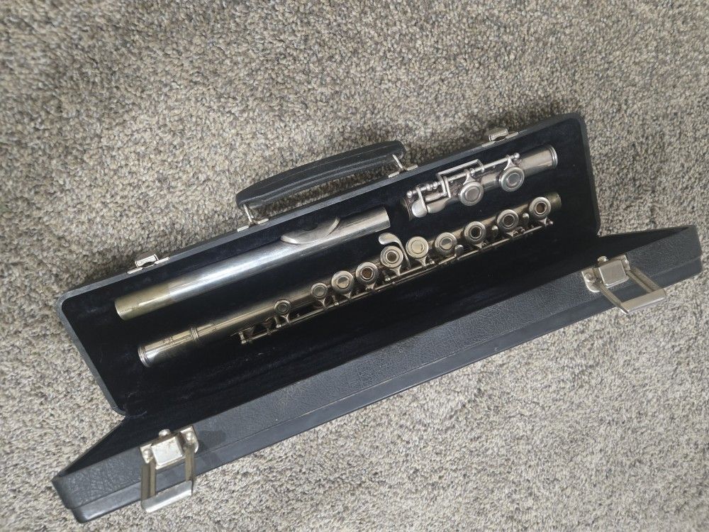 Vintage Symphony Flute, USA, Sterling Mouthpiece, with case