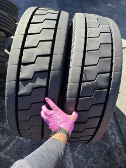 280/75/22.5 Michelin X Terminal For Airport Vehicles Or Port Vehicles 
