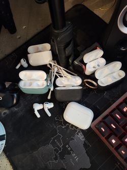 Apple Air Pod Pro 1 . Lot (3 Sets, 2 Complete)