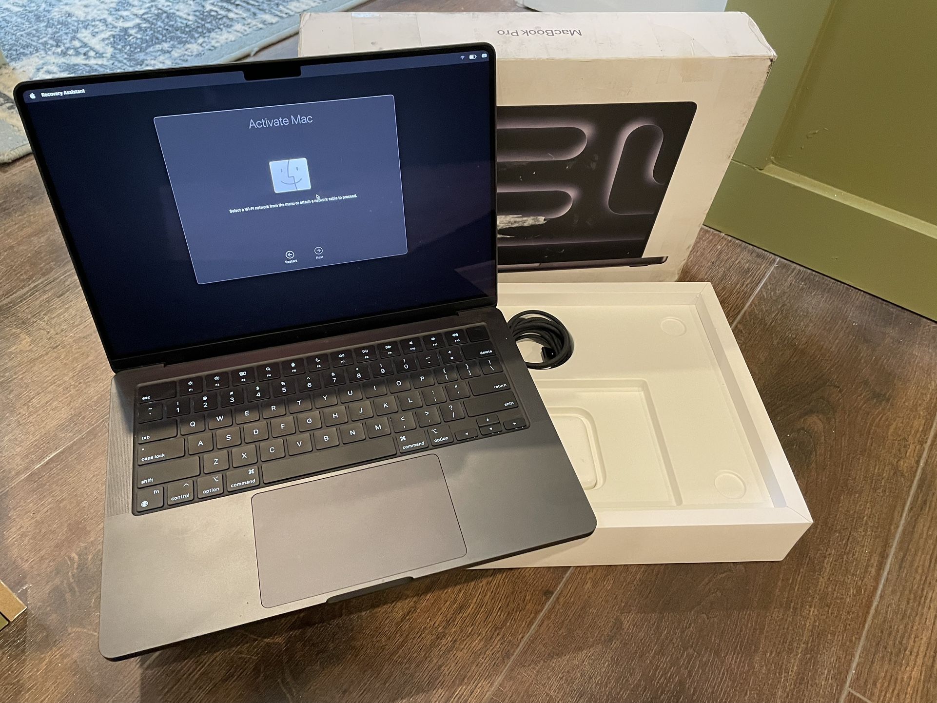 14″ MacBook Pro (M4 Pro • 24 GB RAM • 512 GB SSD) – Excellent + Original Box