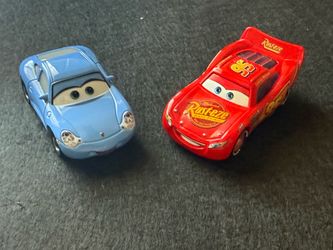Disney Pixar Cars Die-Cast Lightning McQueen & Sally