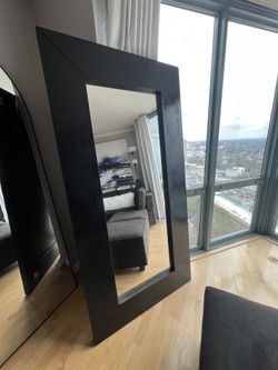 Floor mirror
