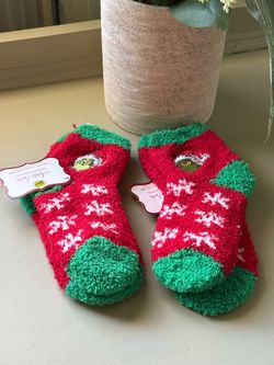 Grinch Kids Red & Green Holiday Fuzzy Socks