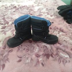 snow shoes