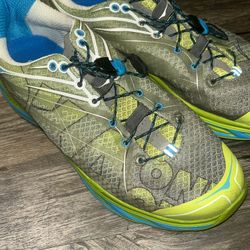 Men’s Running Shoes