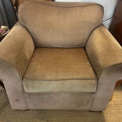  Oversized Brown Cloth Chair