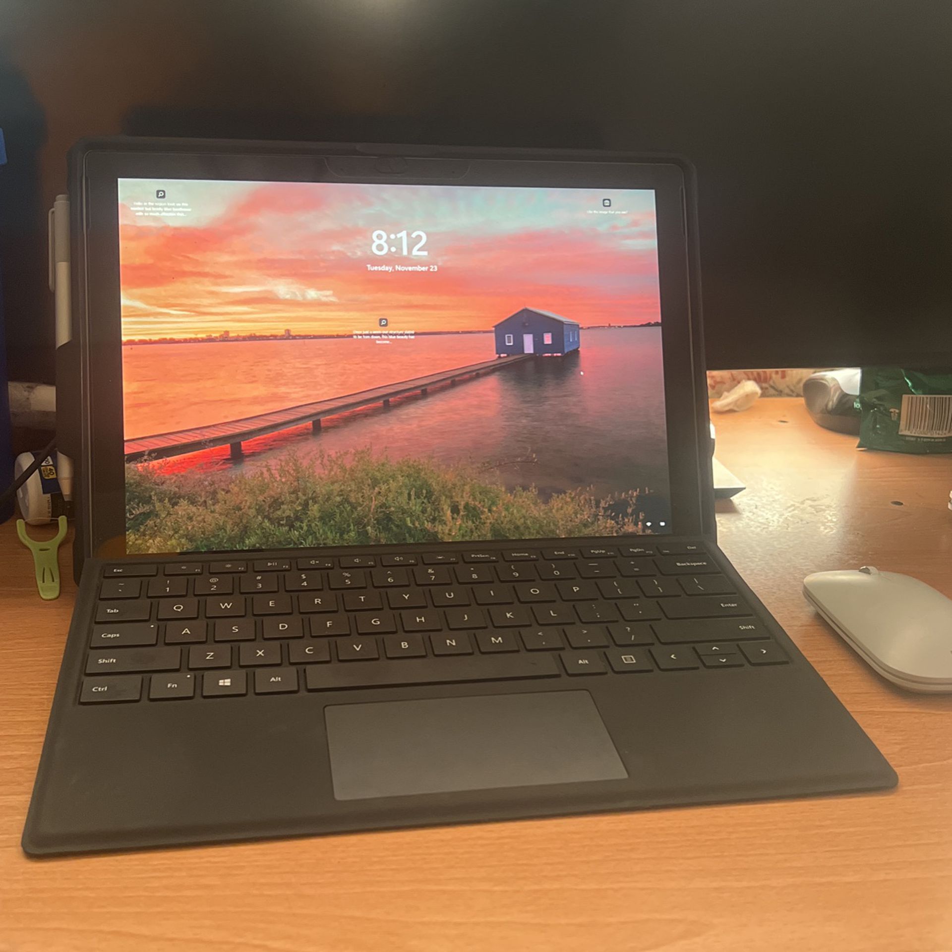 Microsoft Surface Pro 7 + Keyboard + Surface Mouse
