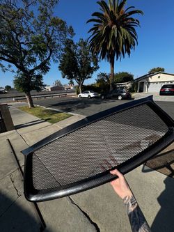 Q60 CARBON FIBER GRILL