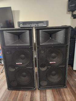 Crown Amplifier & Sonic Dual 15" Tower 4-Way Speakers
