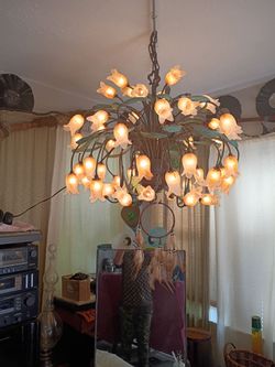 Tulips chandelier