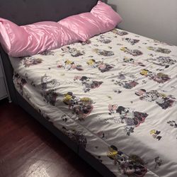 Queen Bed