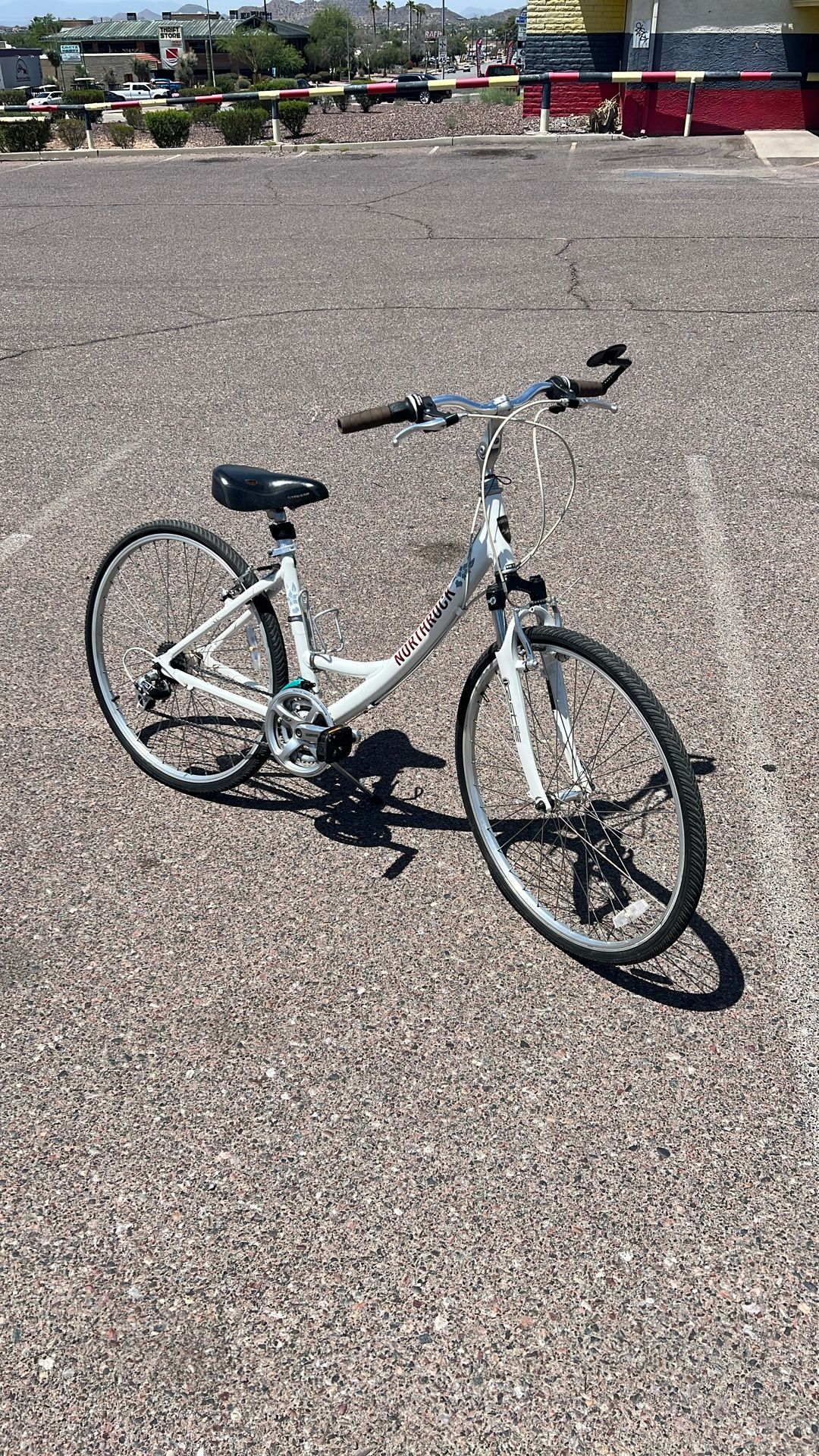 Northrock CL5 Women’s Commuter Cruiser Bike