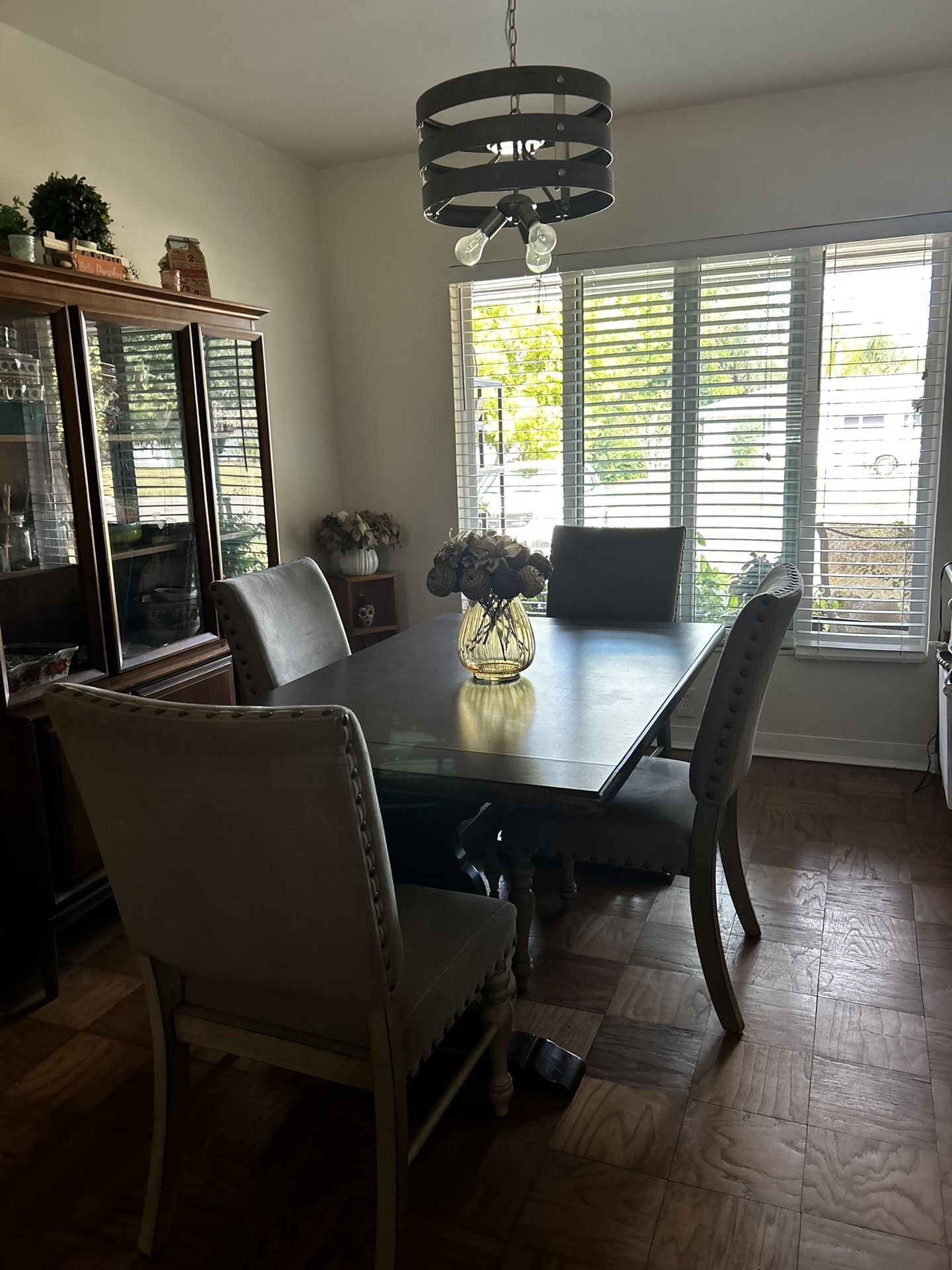 Elegant 4-Seater Farmhouse Dining Room Table & Chairs Set