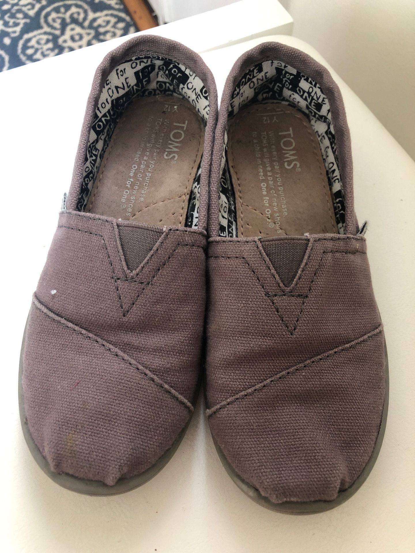Toms shoes for girls size 12