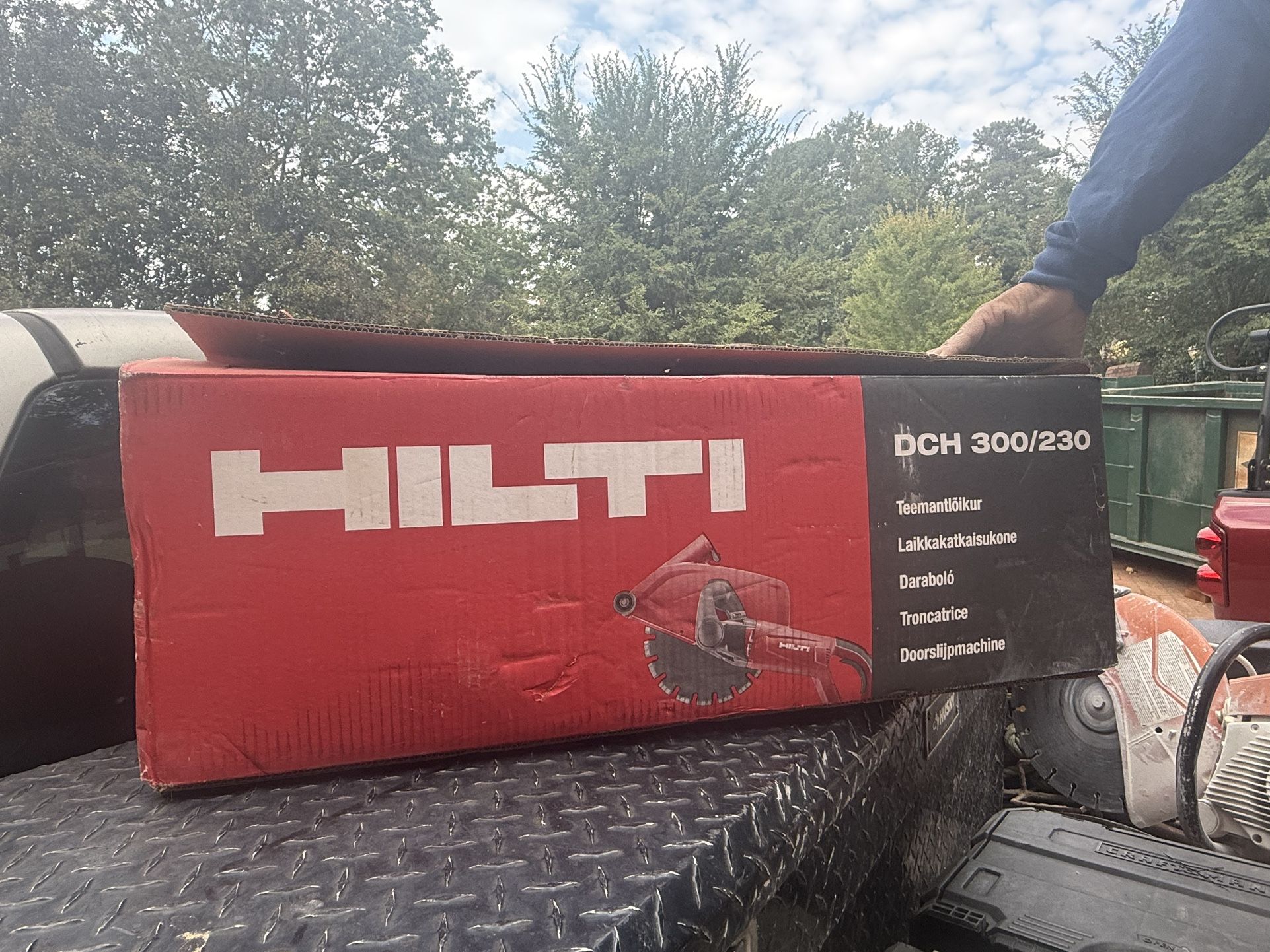 HILTI DCH SAW.