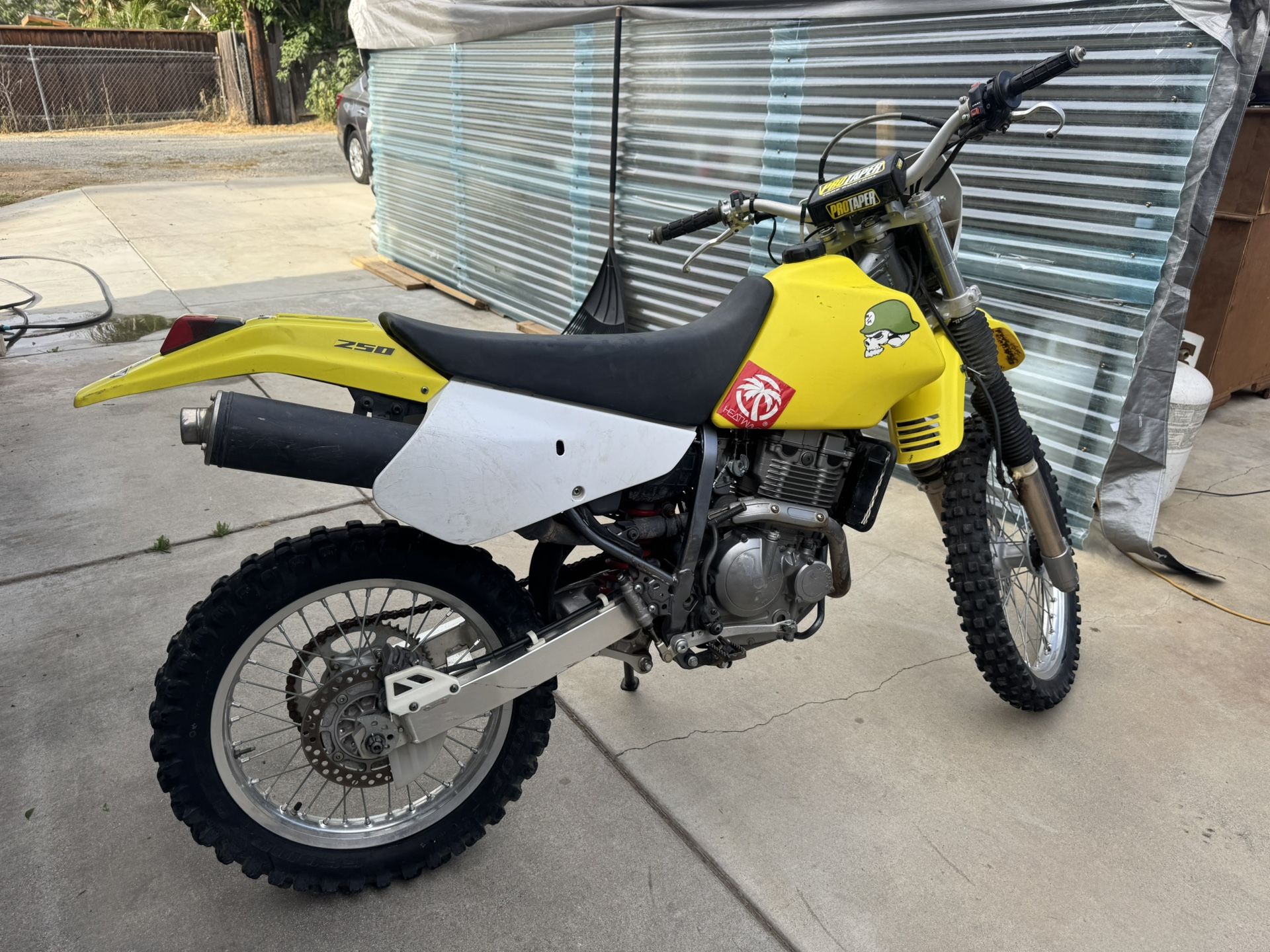 Suzuki DRZ250
