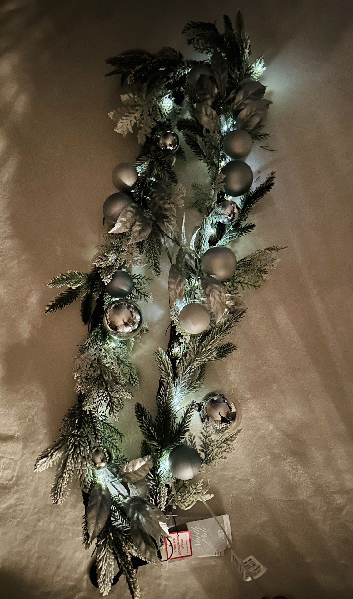 LED CHRISTMAS GARLAND π