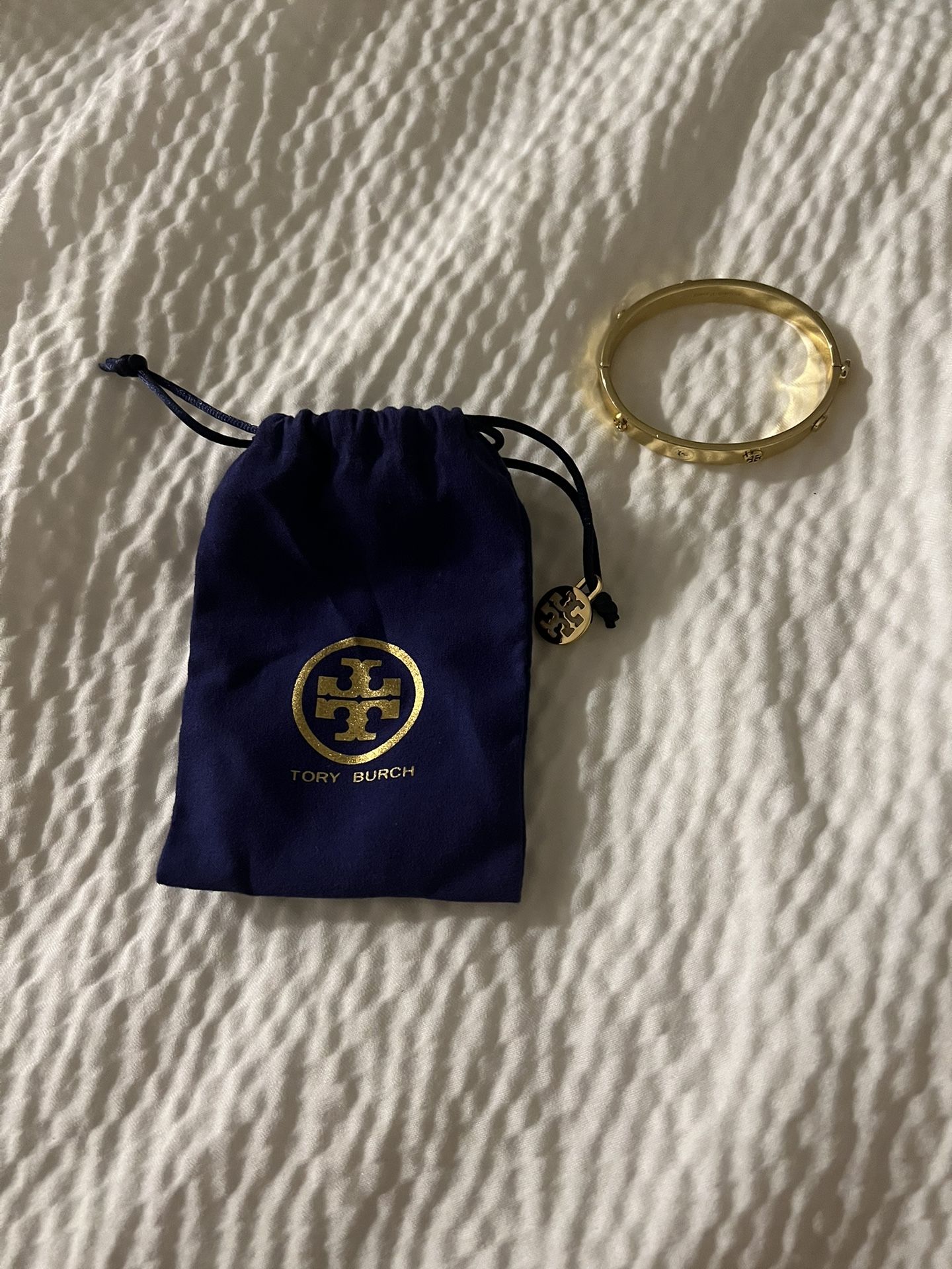 Tory Burch gold logo bracelet bangle (with pouch)