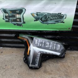 2022-2024 Toyota Tundra Headlight Oem 