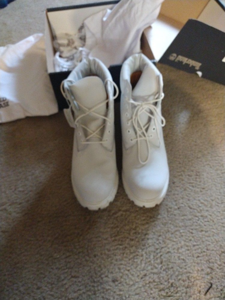 Pure White Timberland Boots