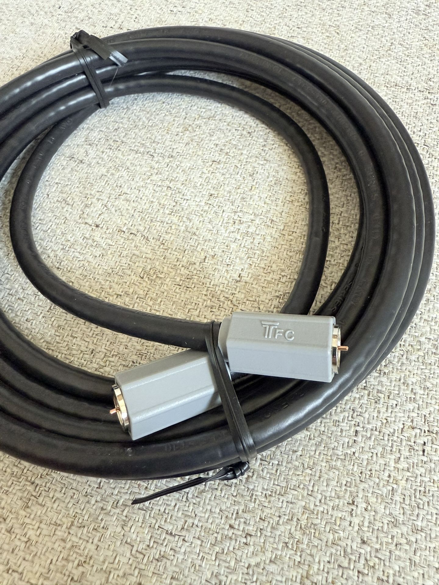 Amphenol CTFC-T10  6 Series coaxial cable. Common type for cable TV and internet applications. It features an 18 AWG copper-coated steel center
