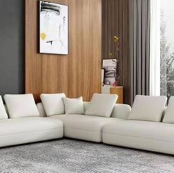 Buckle couch