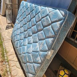 Queen Mattress & Box Spring
