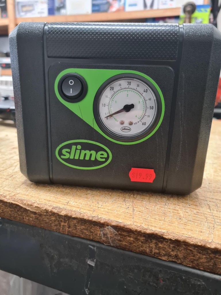 Slime 40060 Tire Inflator, Compact, Portable Car Air Compressor, Analog, Quick Connect Air Hose, Flat Tire Puncture Repair, 12V, 10 min inflation