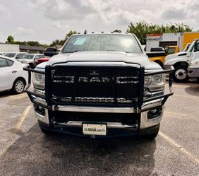 2022 RAM 2500 4X4 GAS V8 6.4L