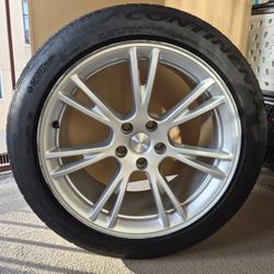 $180 Tesla Model Y Wheel 19" x 9.5" with Tire and Center Cap
