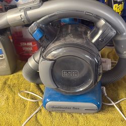 Black and Decker mini vacuum