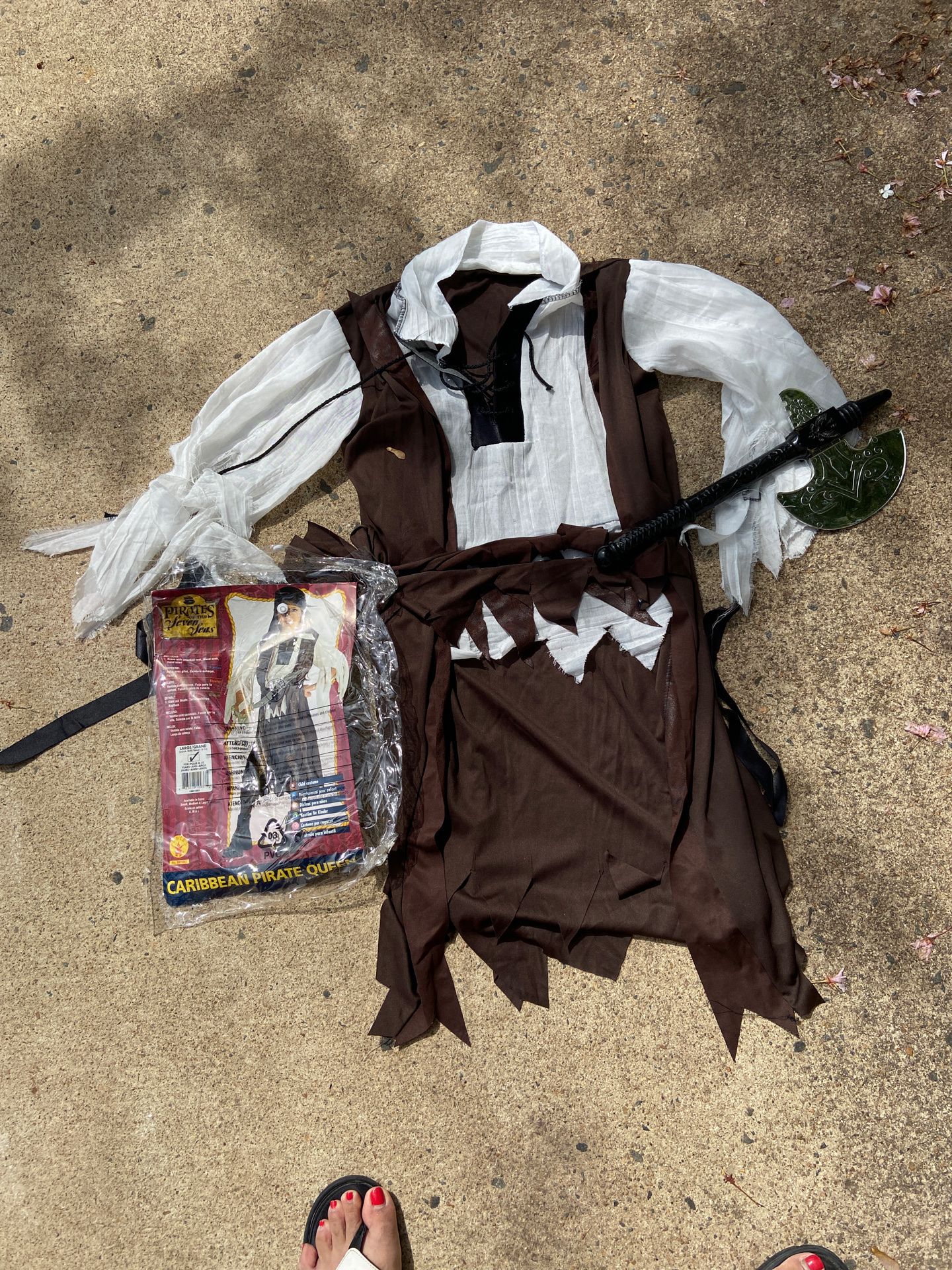 Girls pirate costume