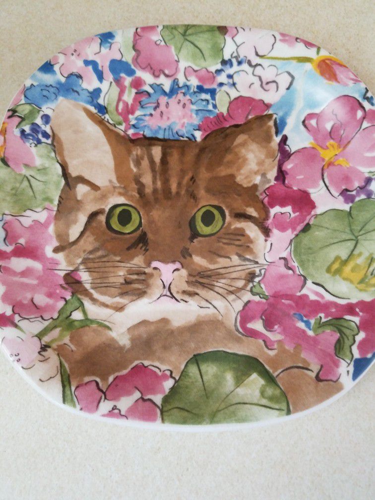 Decorative Cat in the Garden ceramic plate