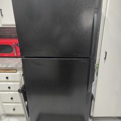 Fridge. Must Pick Up 