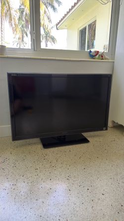 2 Sony Televisions